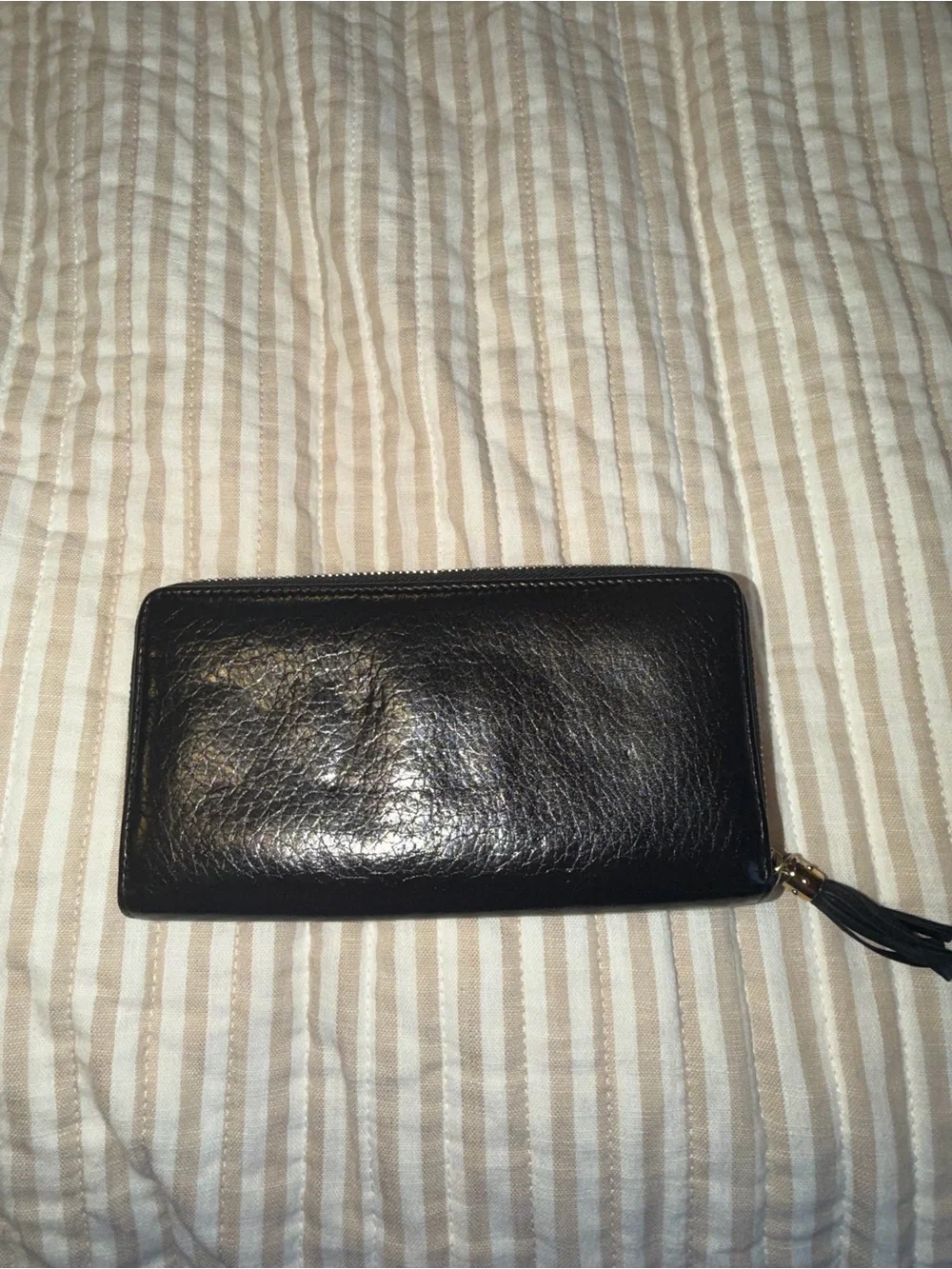 Gucci Soho Zip-Around Wallet - Picture 2 of 5